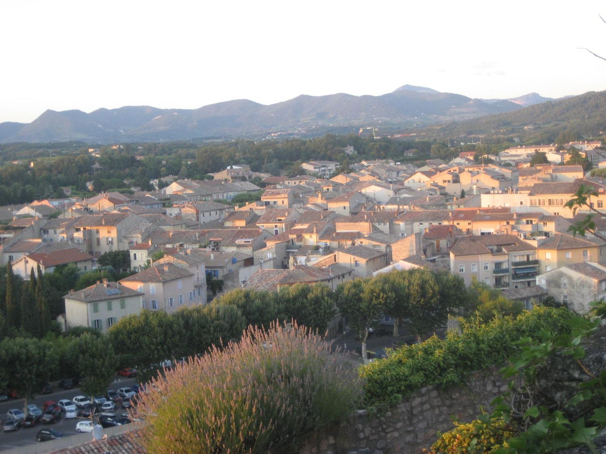 Maison D'Hotes De L'Eveche Bed & Breakfast Vaison-la-Romaine Exterior photo