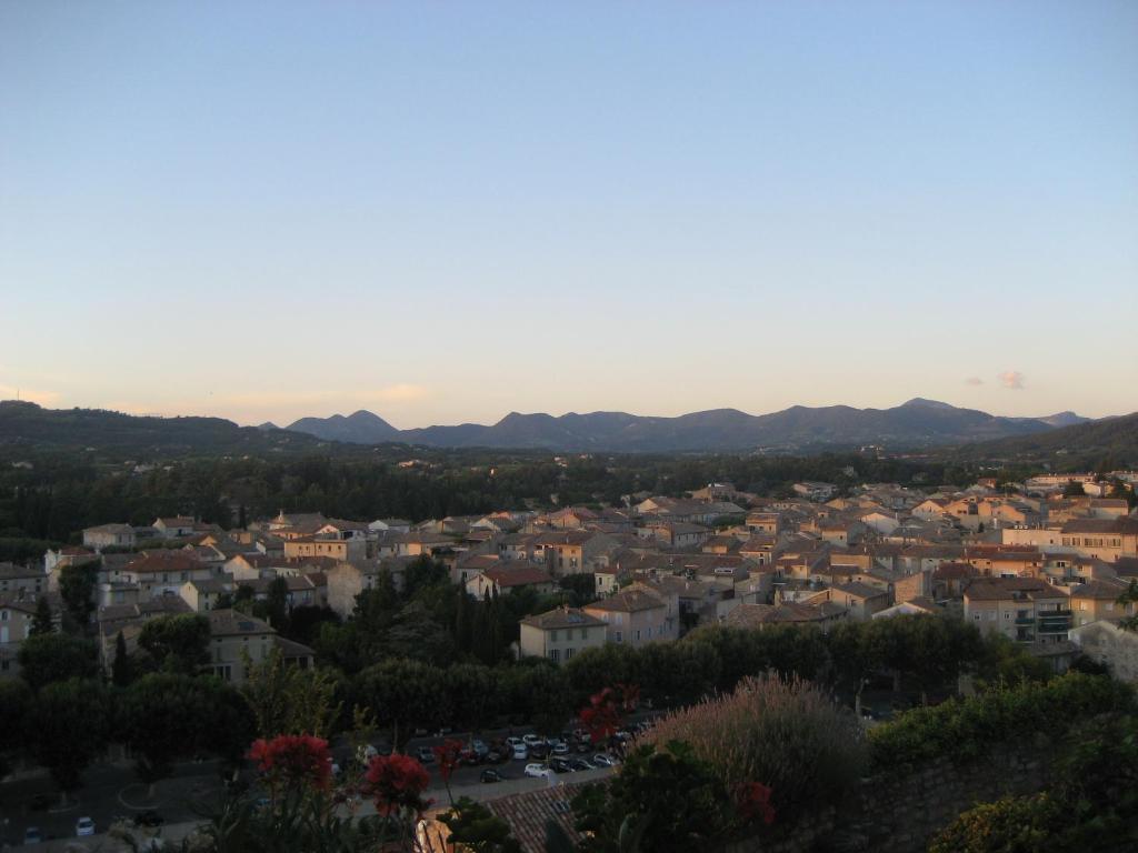 Maison D'Hotes De L'Eveche Bed & Breakfast Vaison-la-Romaine Exterior photo